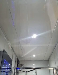 Neptune 200 Moderna White & Chrome Flat Panel - PVC Plastic Wall & Ceiling Cladding - 2.6m - 5 Pack 12 Neptune 200 Moderna White & Chrome Flat Panel - PVC Plastic Wall & Ceiling Cladding - 2.6m - 5 Pack -Perfect Finish 20160517 161636